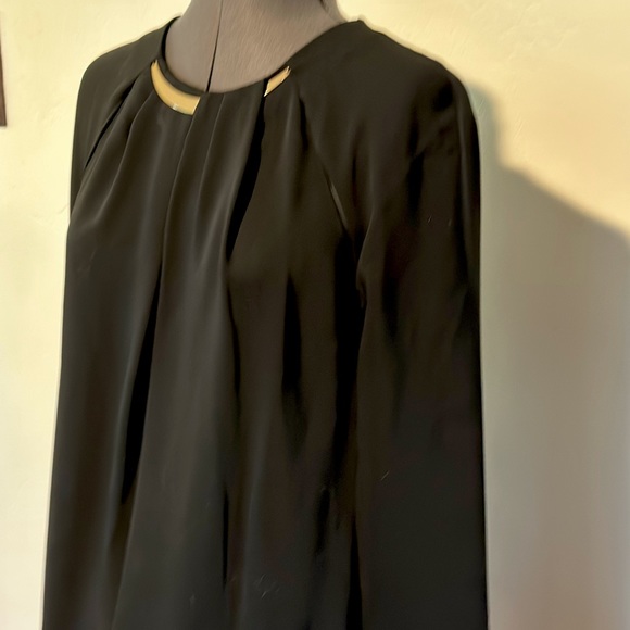Rachel Roy Black Long Sleeve Blouse with Silver Metal Collar Detail. Size Medium - Picture 5 of 6